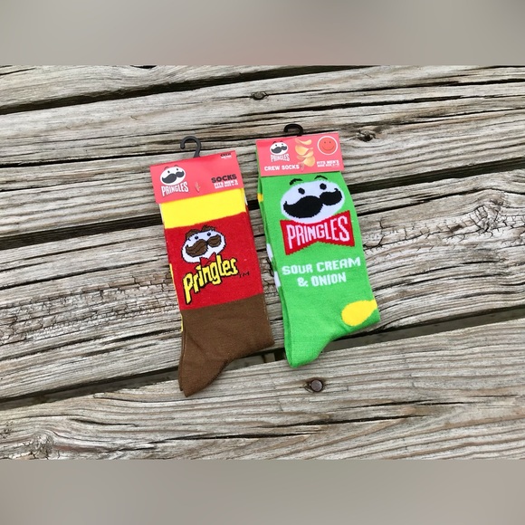 2/$10 NEW Mens Lot 2 Licensed Socks Pringles Snack Chips Food Merch Fun Novelty - Picture 1 of 3
